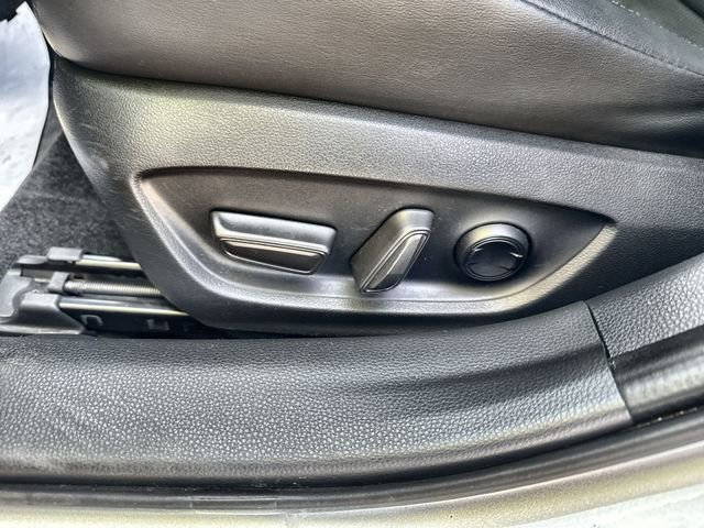 Used 2024 Toyota Prius XLE image 21