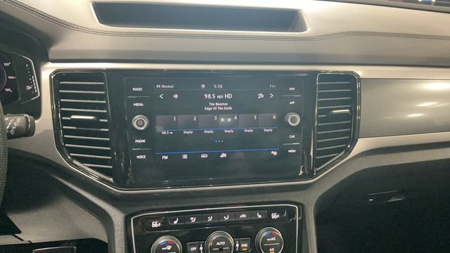Used 2020 Volkswagen Atlas Cross Sport SEL R-Line AWD/4WD image 20