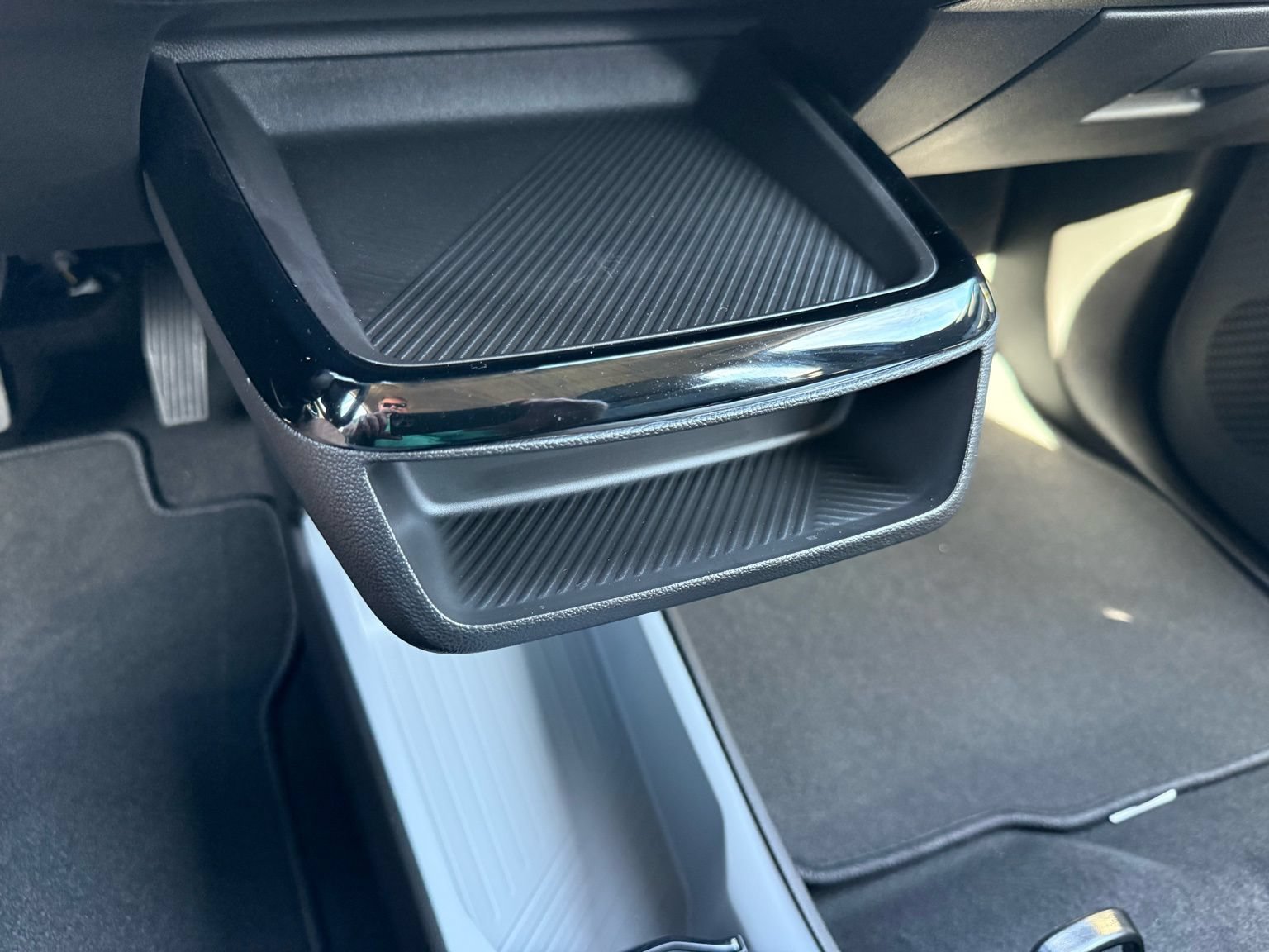 New 2027 Chevrolet Bolt LT w/ Comfort Package FWD image 25