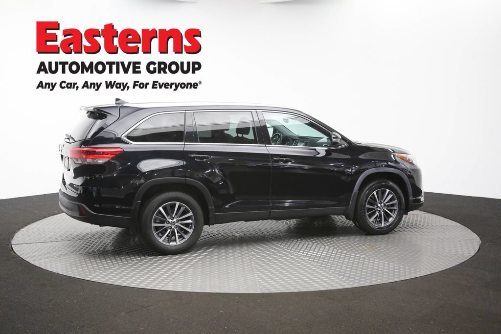 Used 2019 Toyota Highlander XLE AWD/4WD image 47