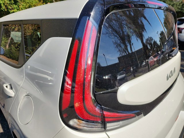 Used 2025 Kia Soul LX image 6