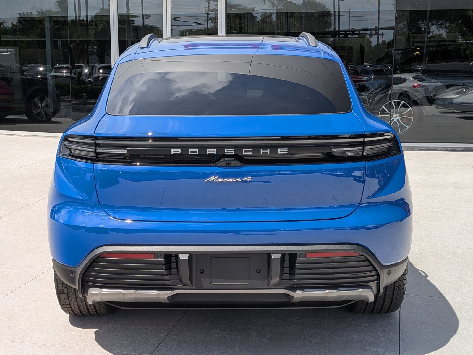 New 2026 Porsche Macan 4 Electric AWD/4WD image 10