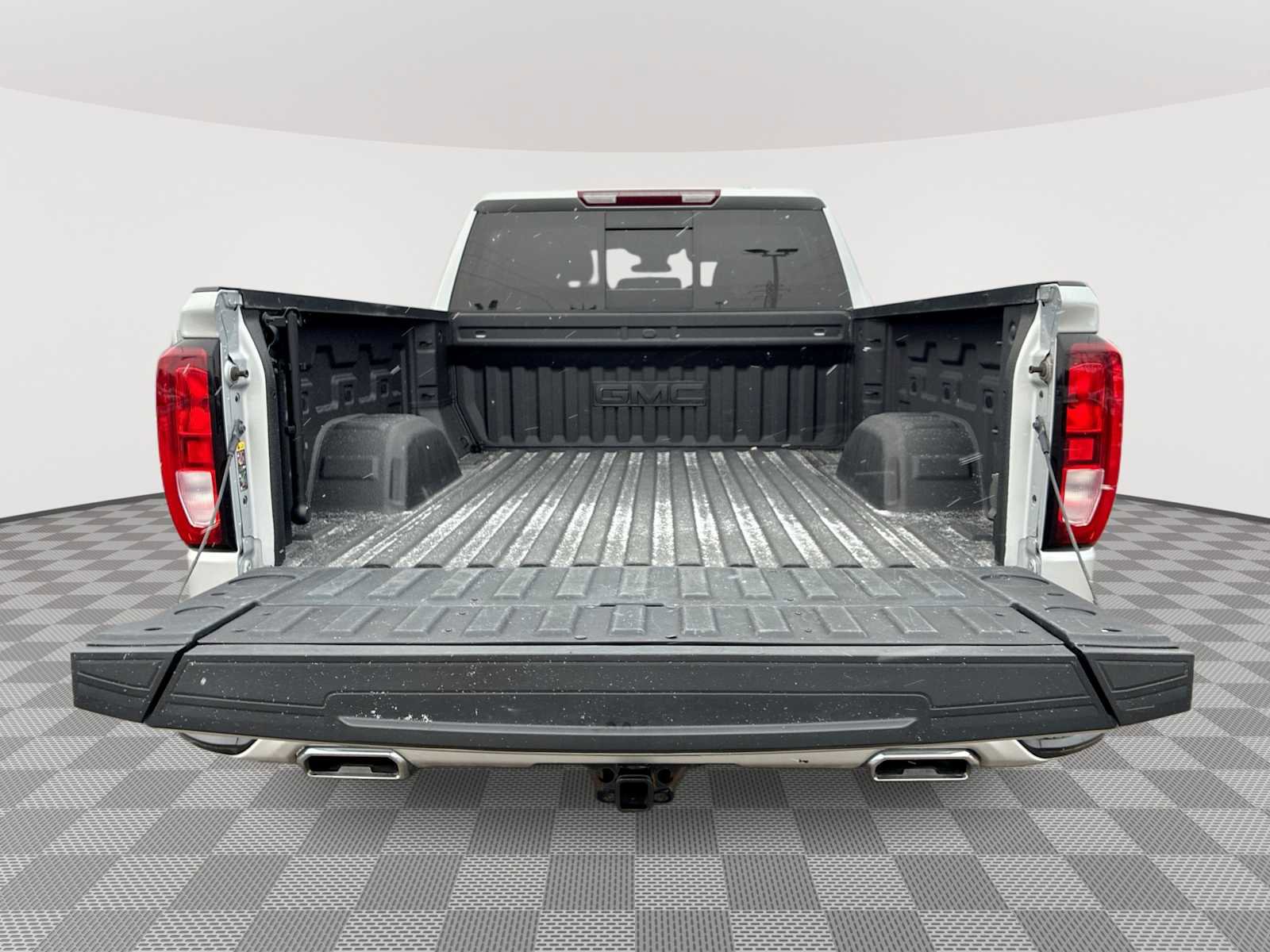 Certified 2022 GMC Sierra 1500 Elevation w/ Elevation Premium Package image 26