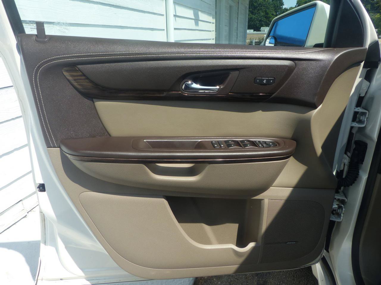 Used 2013 GMC Acadia Denali AWD/4WD image 17