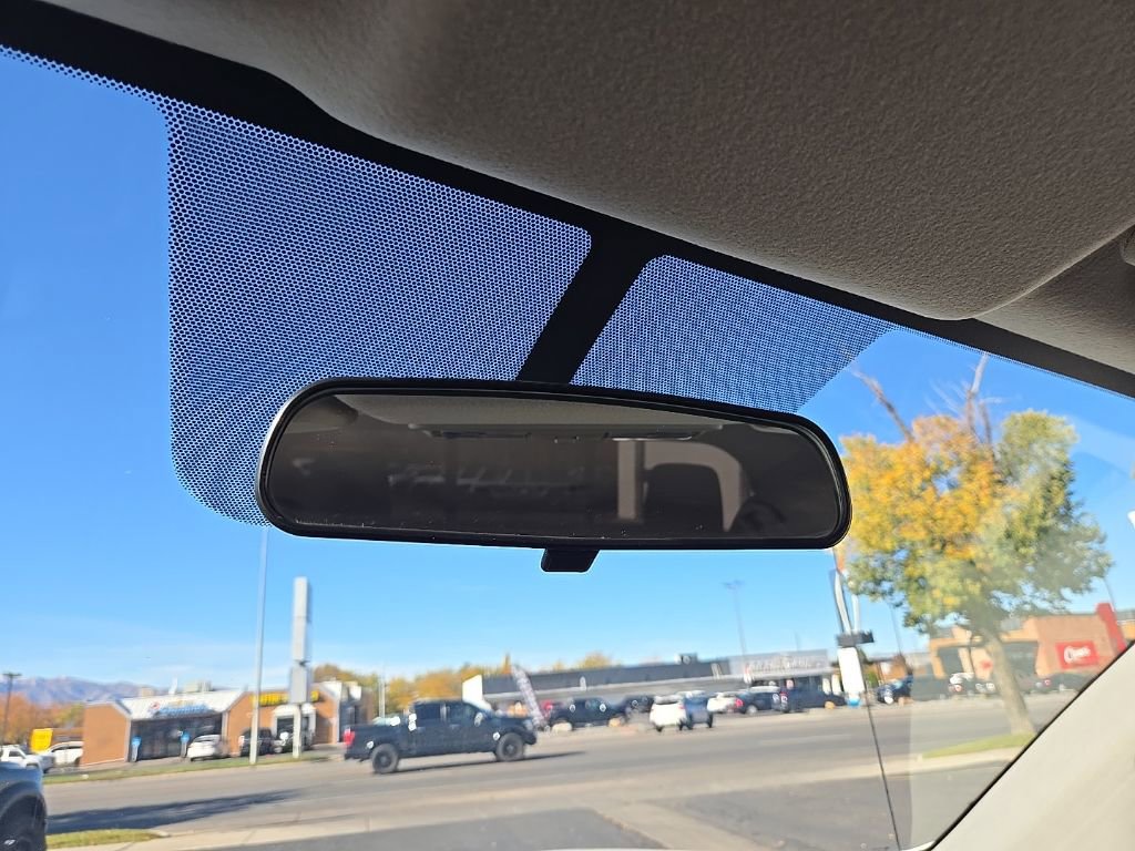 Used 2017 Nissan Titan S image 20