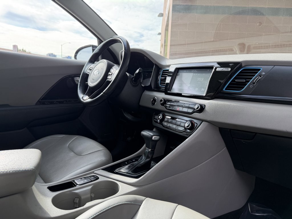 Used 2019 Kia Niro EX Premium w/ Sunroof Package FWD image 42