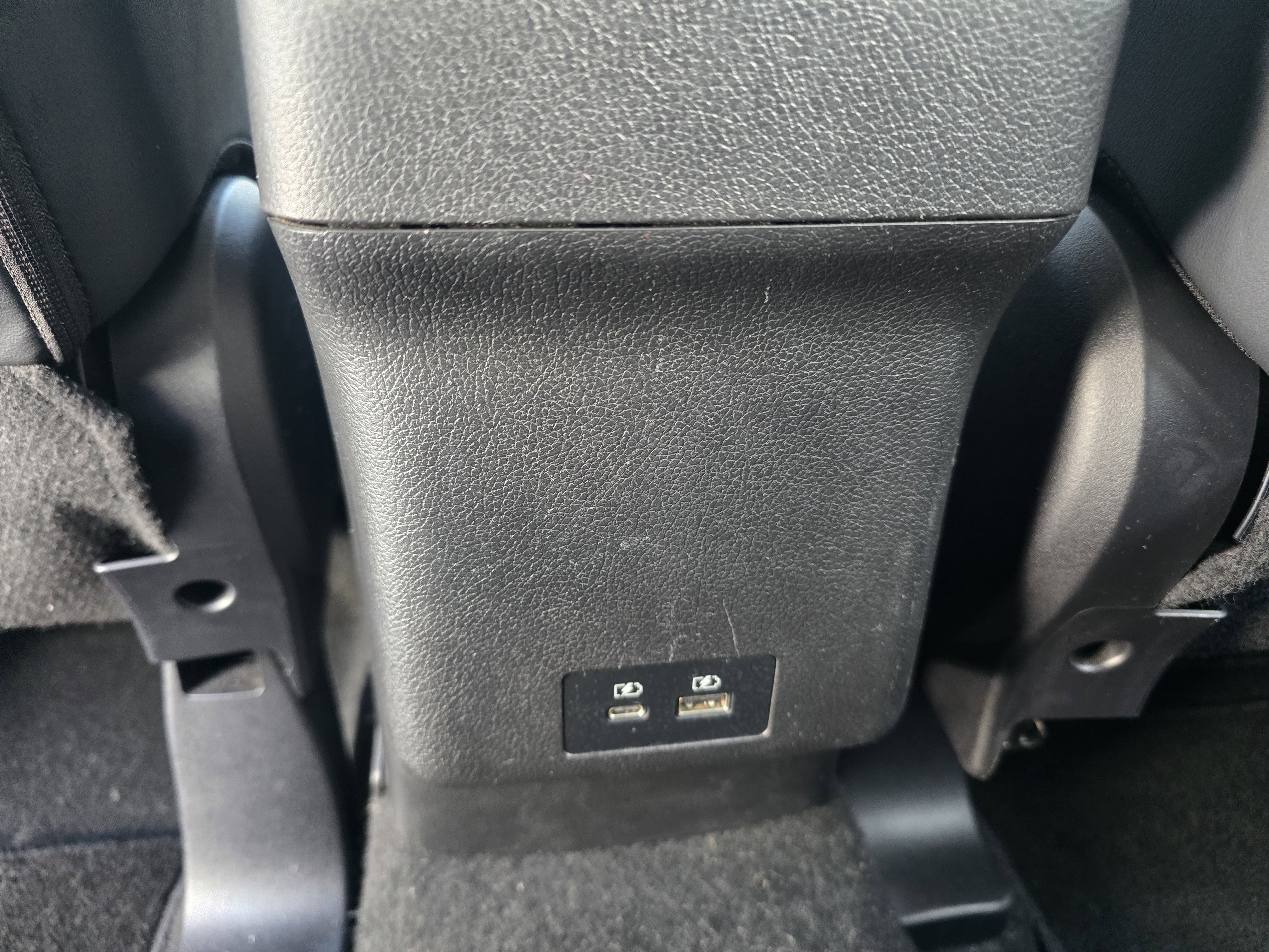 Used 2025 Mitsubishi Outlander Sport SE image 16