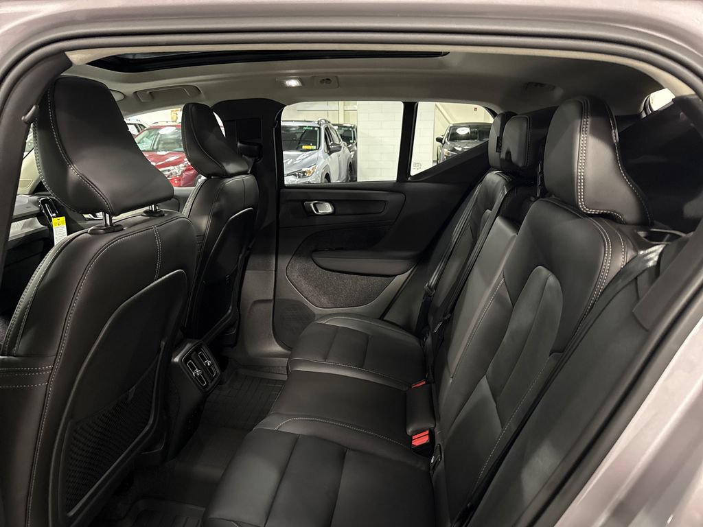 Used 2026 Volvo XC40 B5 Core w/ Protection Package Premier AWD/4WD image 22
