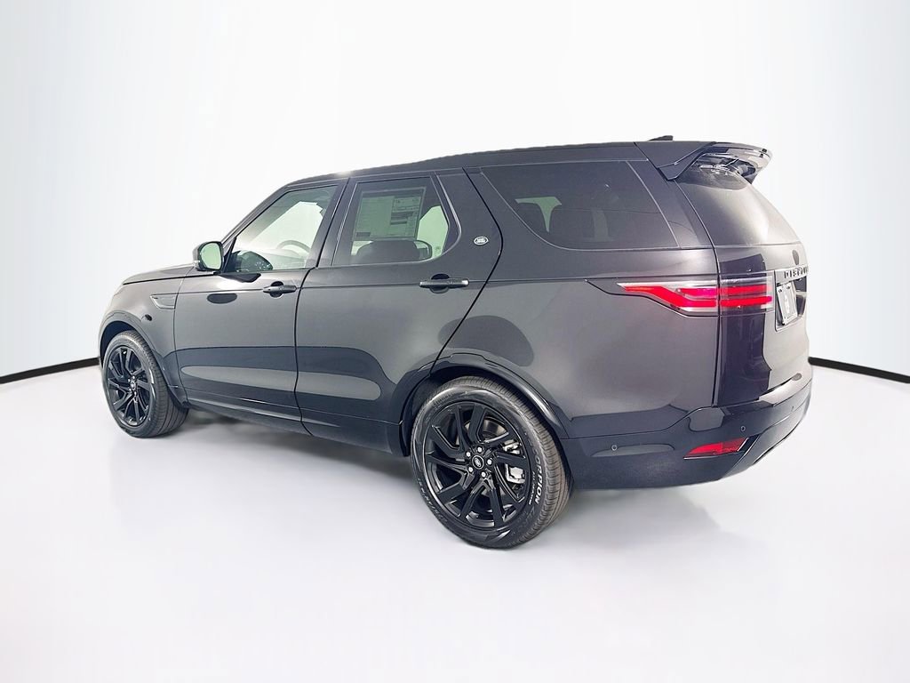 New 2025 Land Rover Discovery Dynamic SE image 7