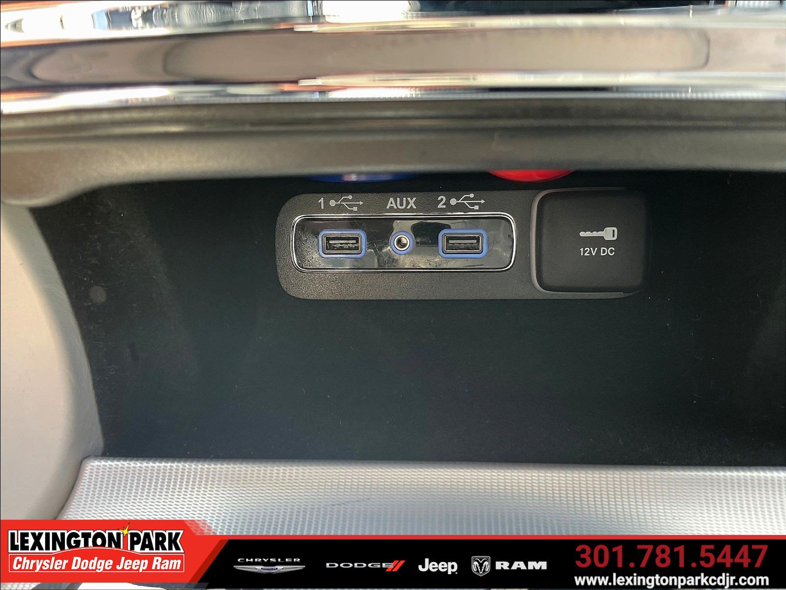 Used 2021 Jeep Grand Cherokee Summit AWD/4WD image 15