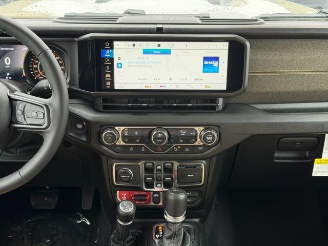 Used 2026 Jeep Gladiator Willys AWD/4WD image 10
