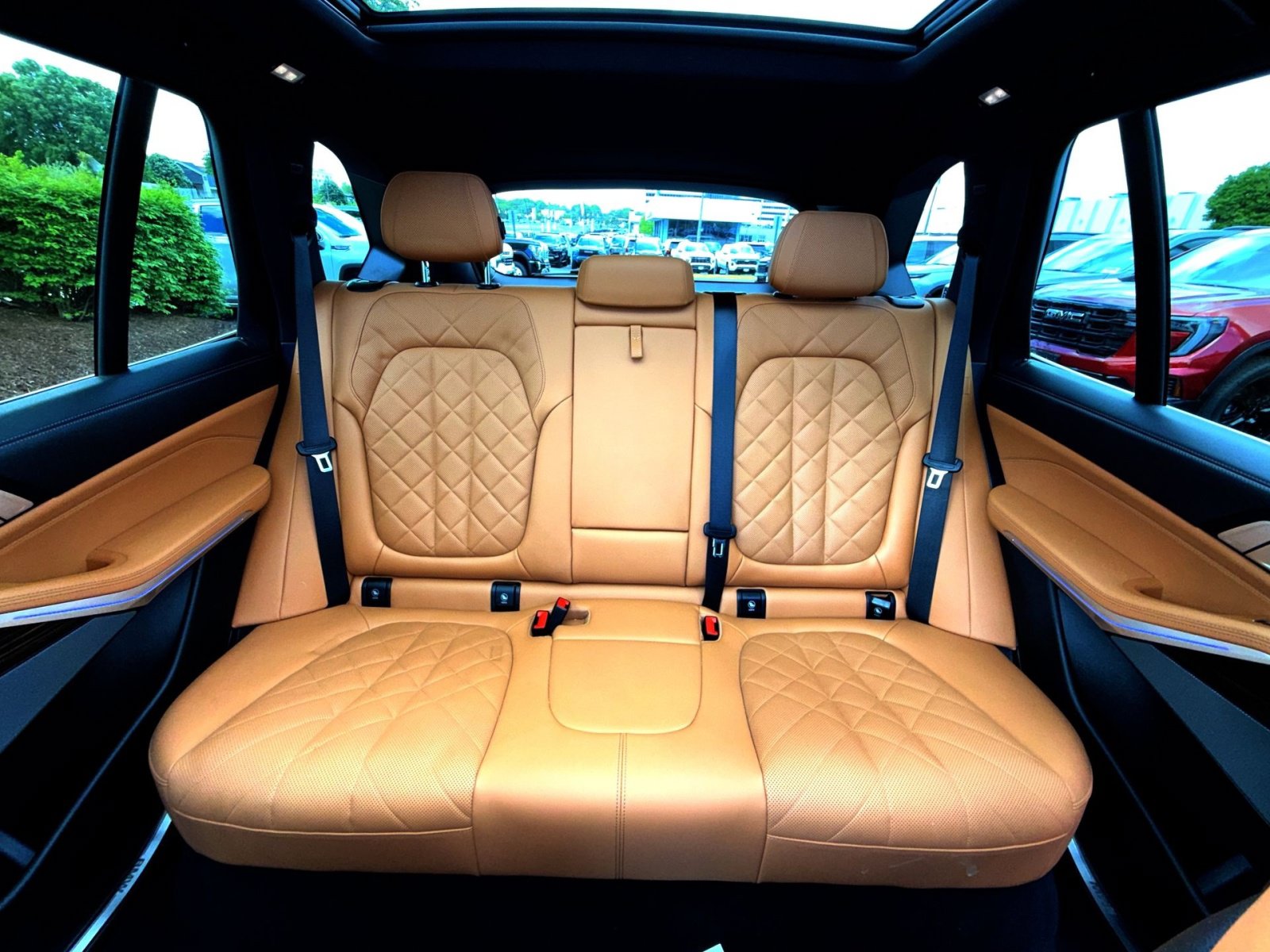 Used 2024 BMW X5 xDrive40i w/ Premium Package AWD/4WD image 25