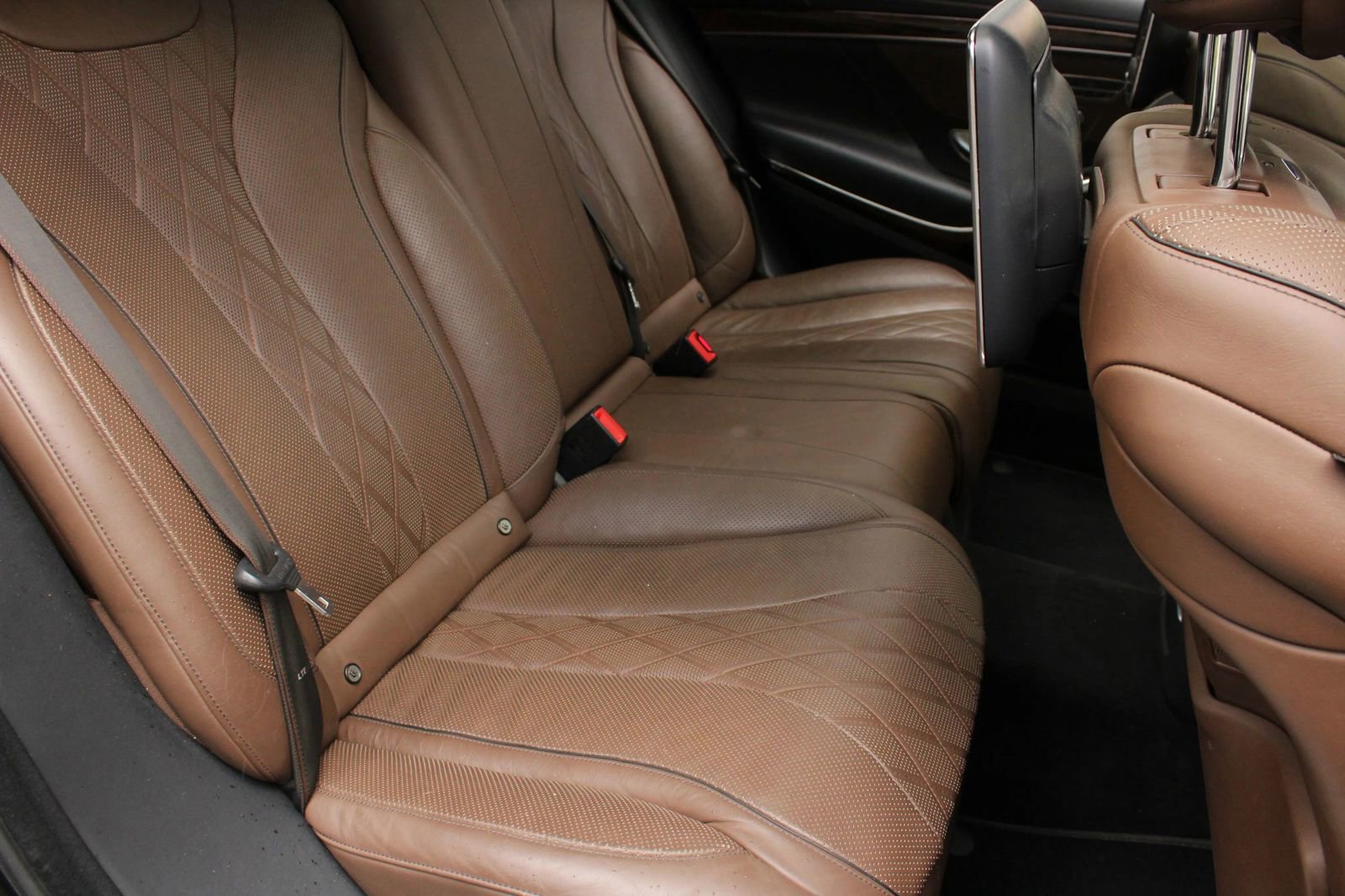 Used 2014 Mercedes-Benz S 550 Sedan image 26