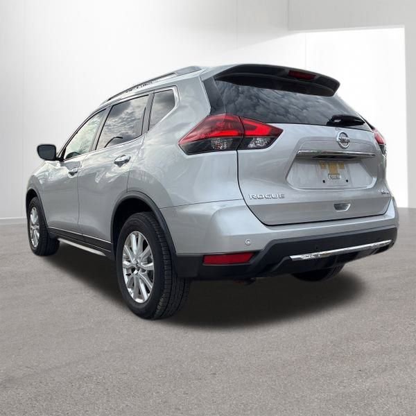 Used 2020 Nissan Rogue SV image 3