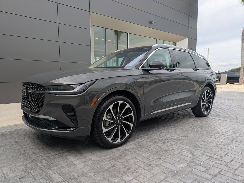 Certified 2024 Lincoln Nautilus Black Label AWD/4WD image 9