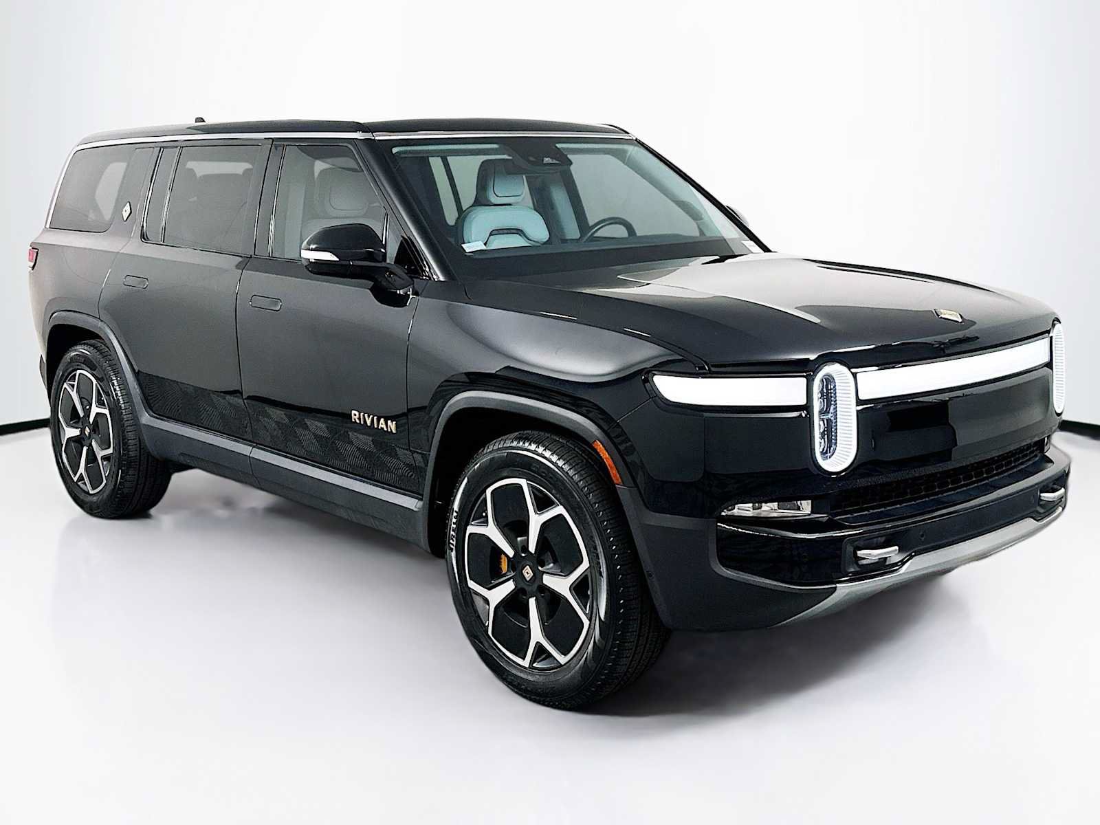 Used 2023 Rivian R1S Adventure AWD/4WD image 7