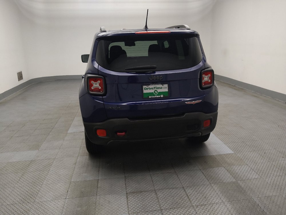 Used 2017 Jeep Renegade Trailhawk w/ Premium Trailhawk Package AWD/4WD image 6