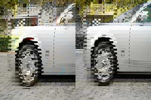 Used 2013 Rolls-Royce Phantom Sedan image 13