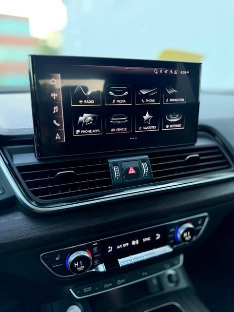 Used 2021 Audi Q5 2.0T Premium Plus w/ Premium Plus Package AWD/4WD image 14
