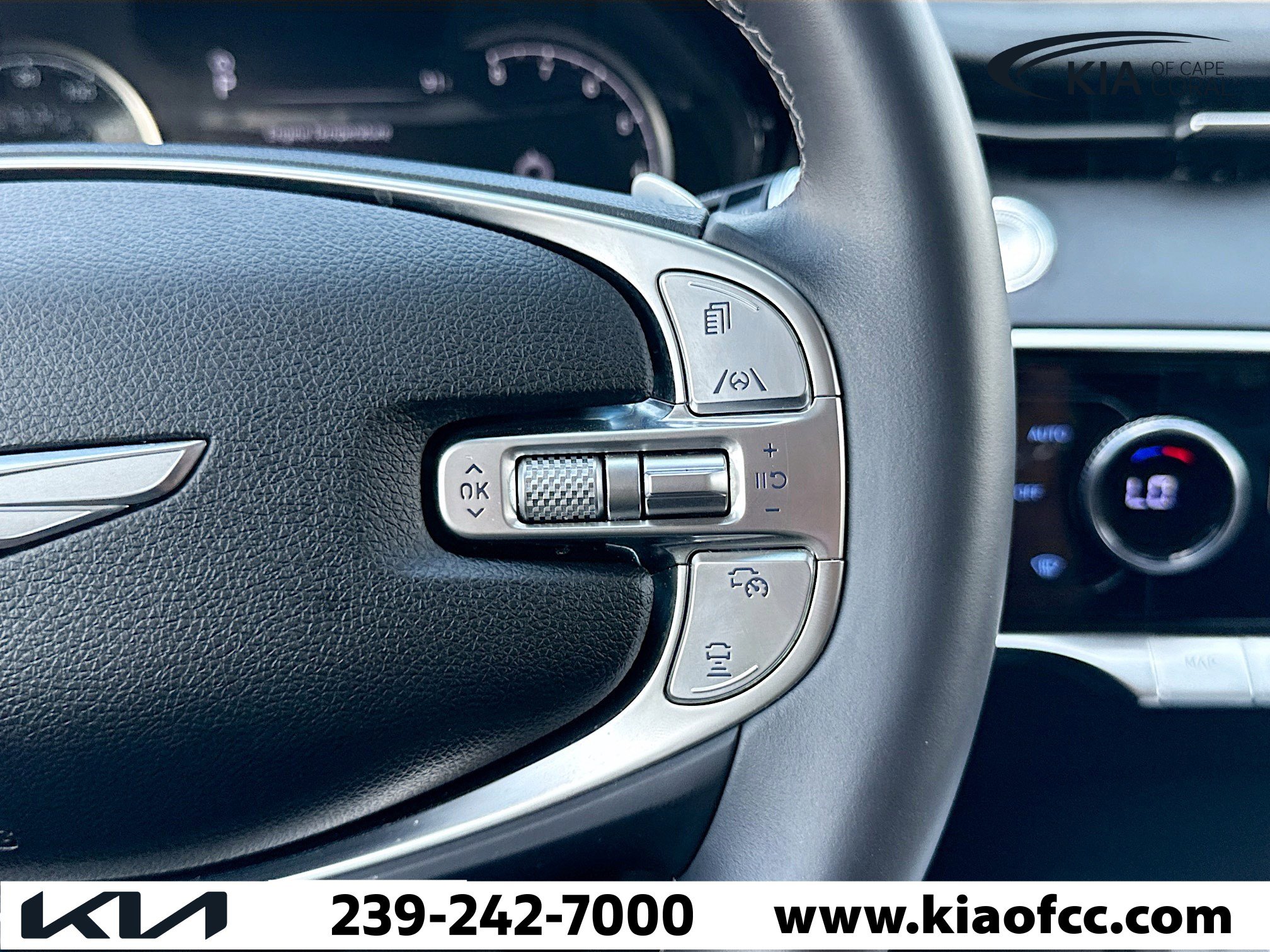 Used 2025 Genesis GV70 2.5T image 37