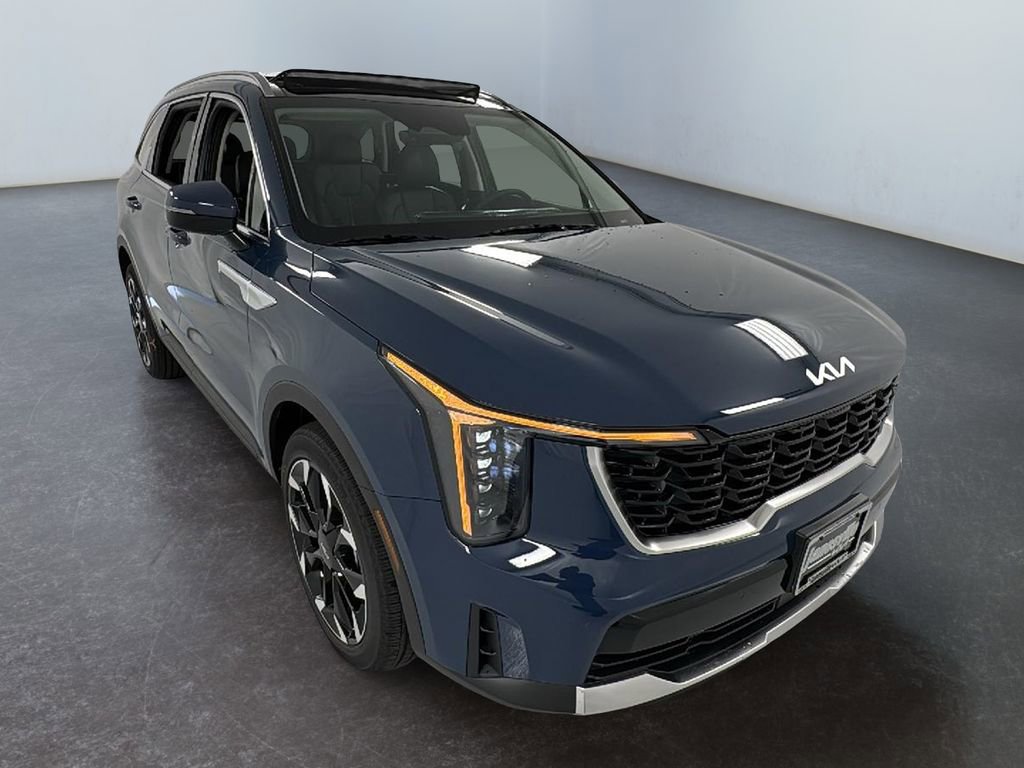 New 2025 Kia Sorento EX w/ Panoramic Sunroof Package image 1