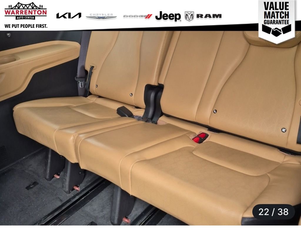 Used 2022 Kia Carnival LX FWD image 5