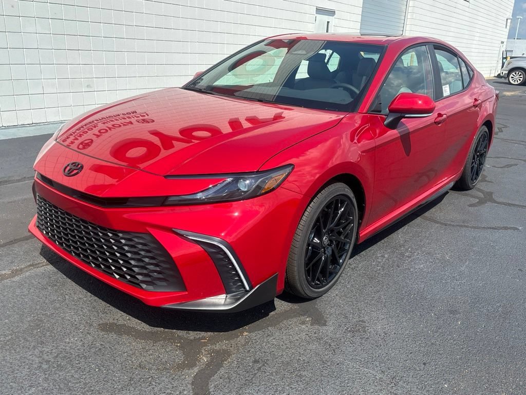 New 2026 Toyota Camry SE w/ Convenience Package