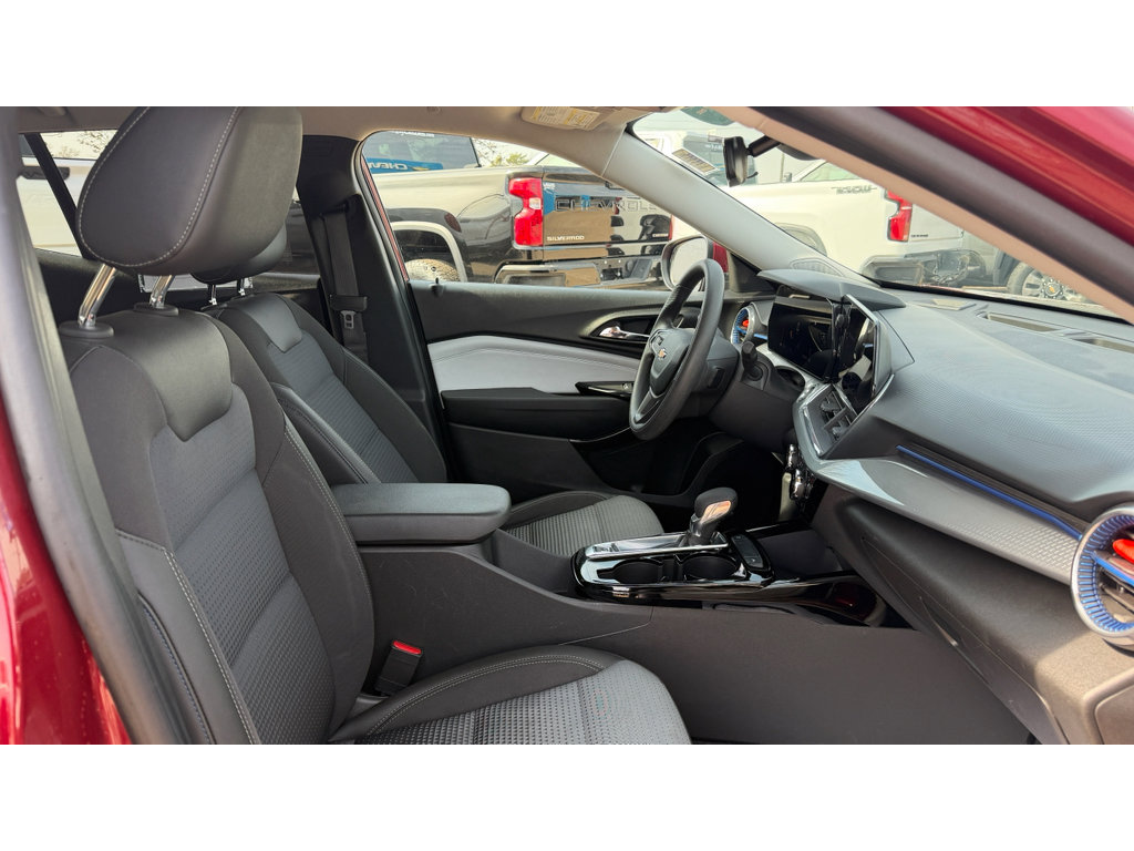 Certified 2024 Chevrolet Trax LT image 13