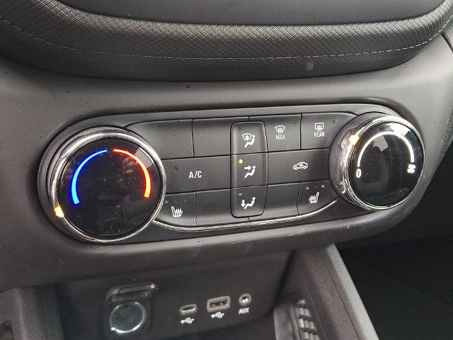 Used 2023 Chevrolet TrailBlazer LT FWD image 15