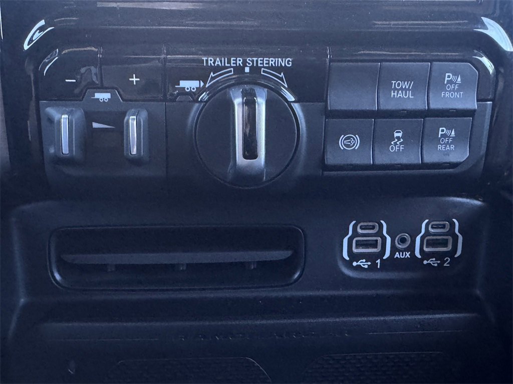 Used 2023 RAM 2500 Limited image 23