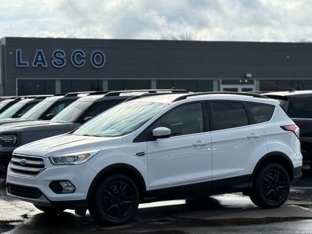 Used 2017 Ford Escape SE w/ Equipment Group 201A