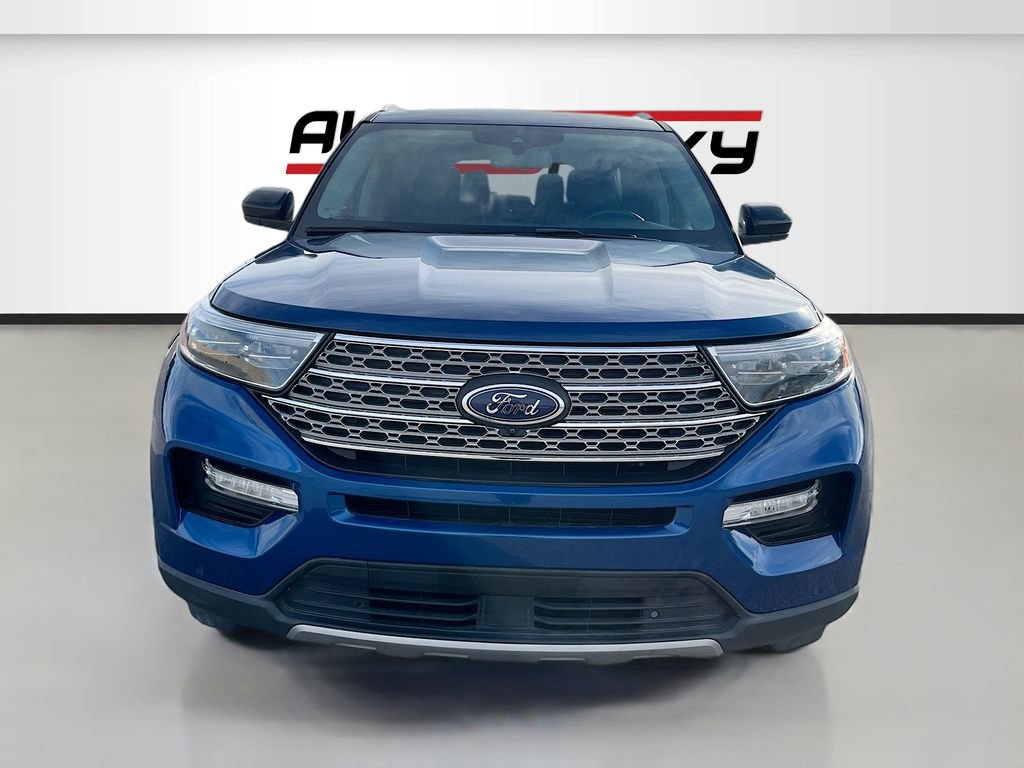 Used 2022 Ford Explorer Limited image 2