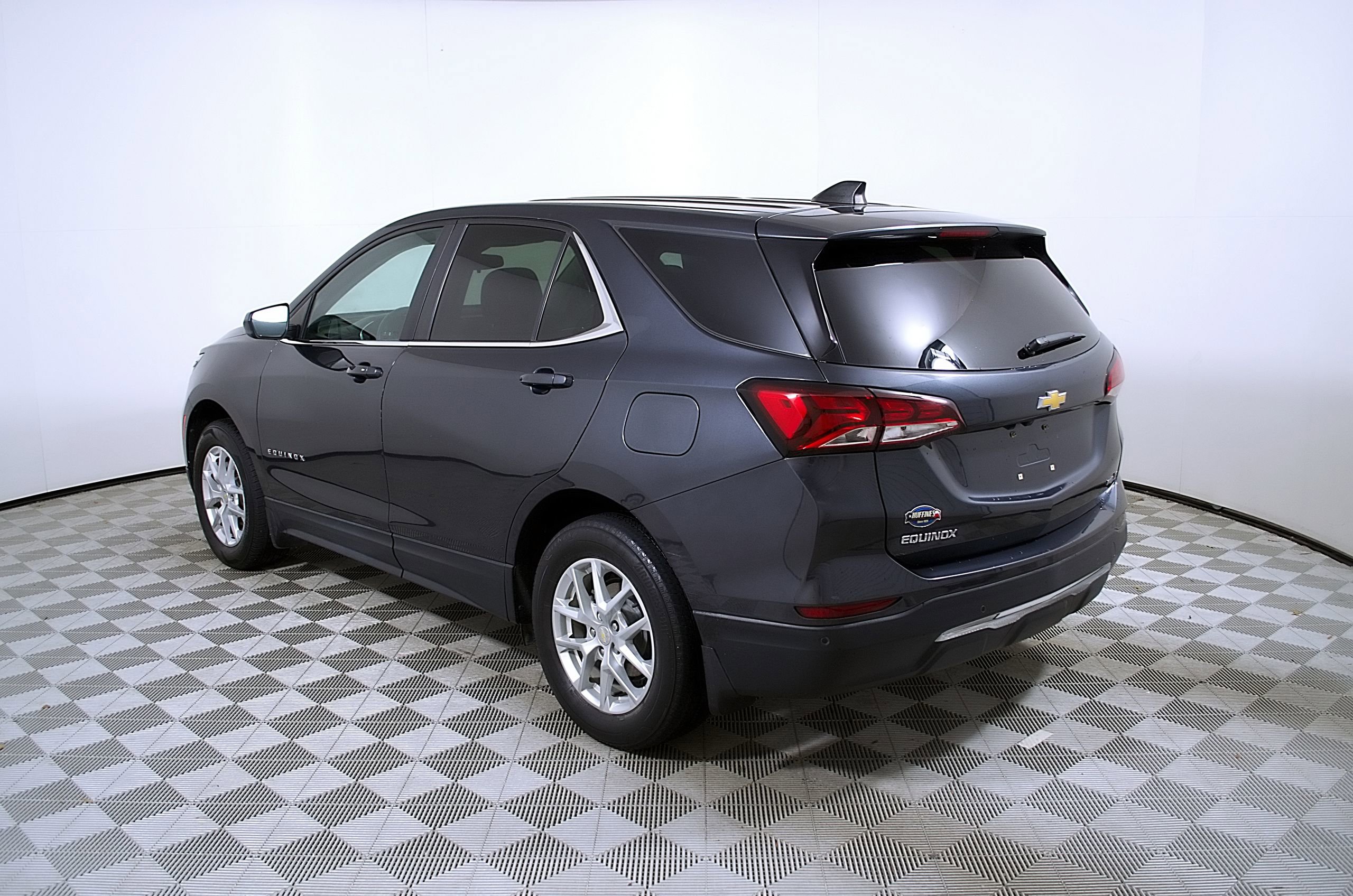 Used 2023 Chevrolet Equinox LT w/ LPO, Floor Liner Package AWD/4WD image 9