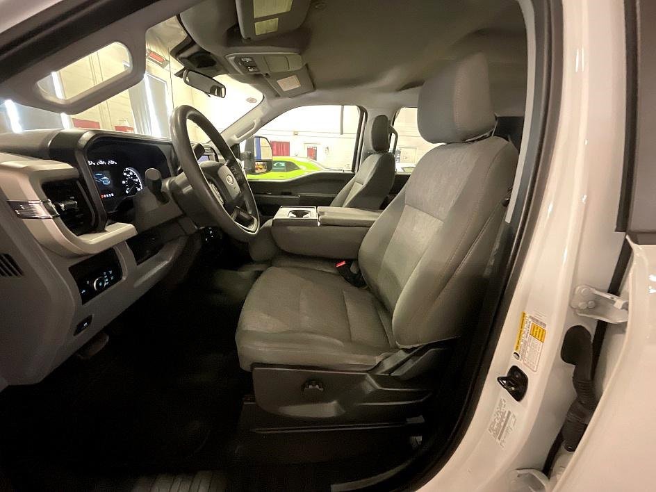 Used 2024 Ford F250 XL w/ STX Appearance Package image 4
