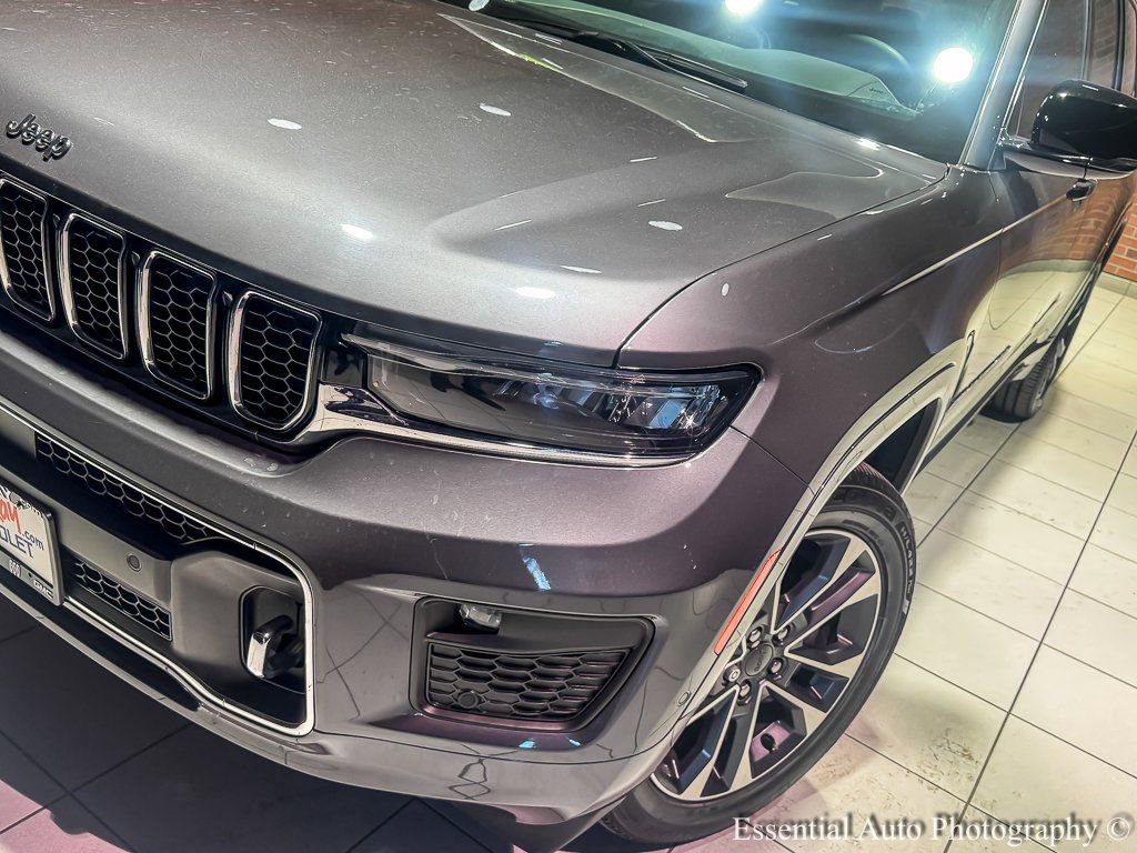 Used 2024 Jeep Grand Cherokee L Overland w/ Trailer Tow Package image 8