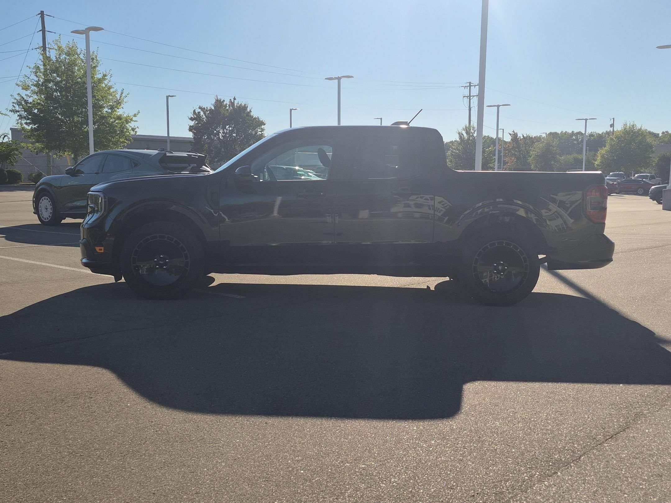 Used 2025 Ford Maverick Lobo AWD/4WD image 7