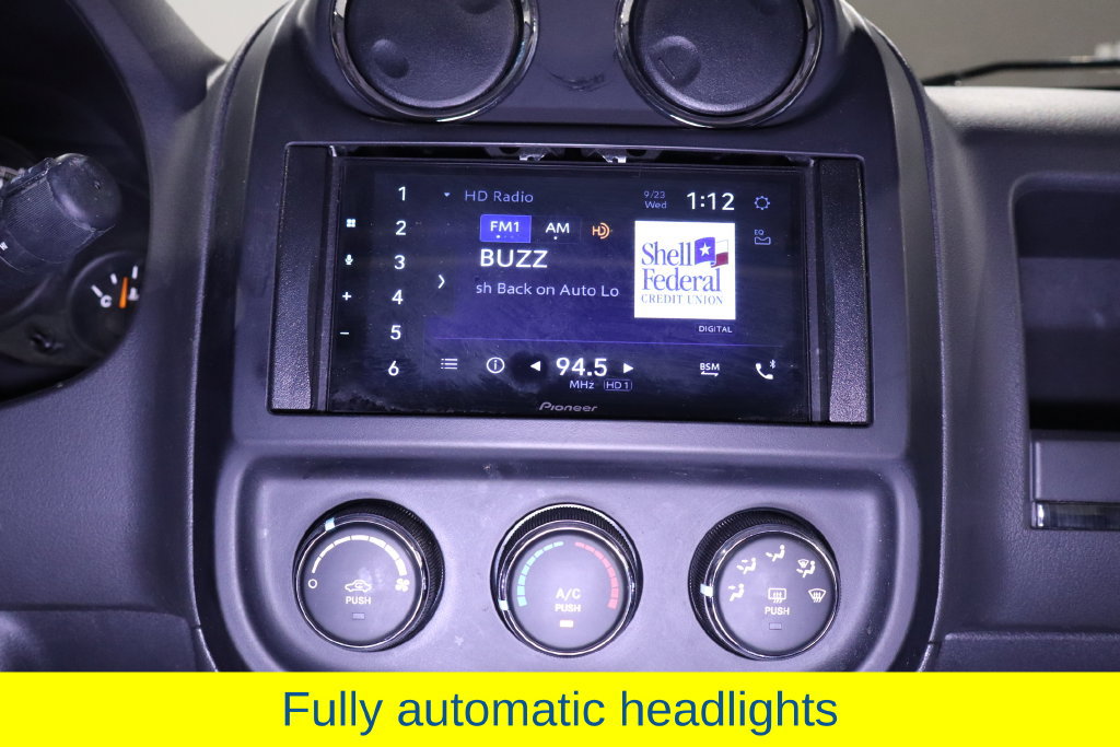 Used 2016 Jeep Patriot High Altitude FWD image 24