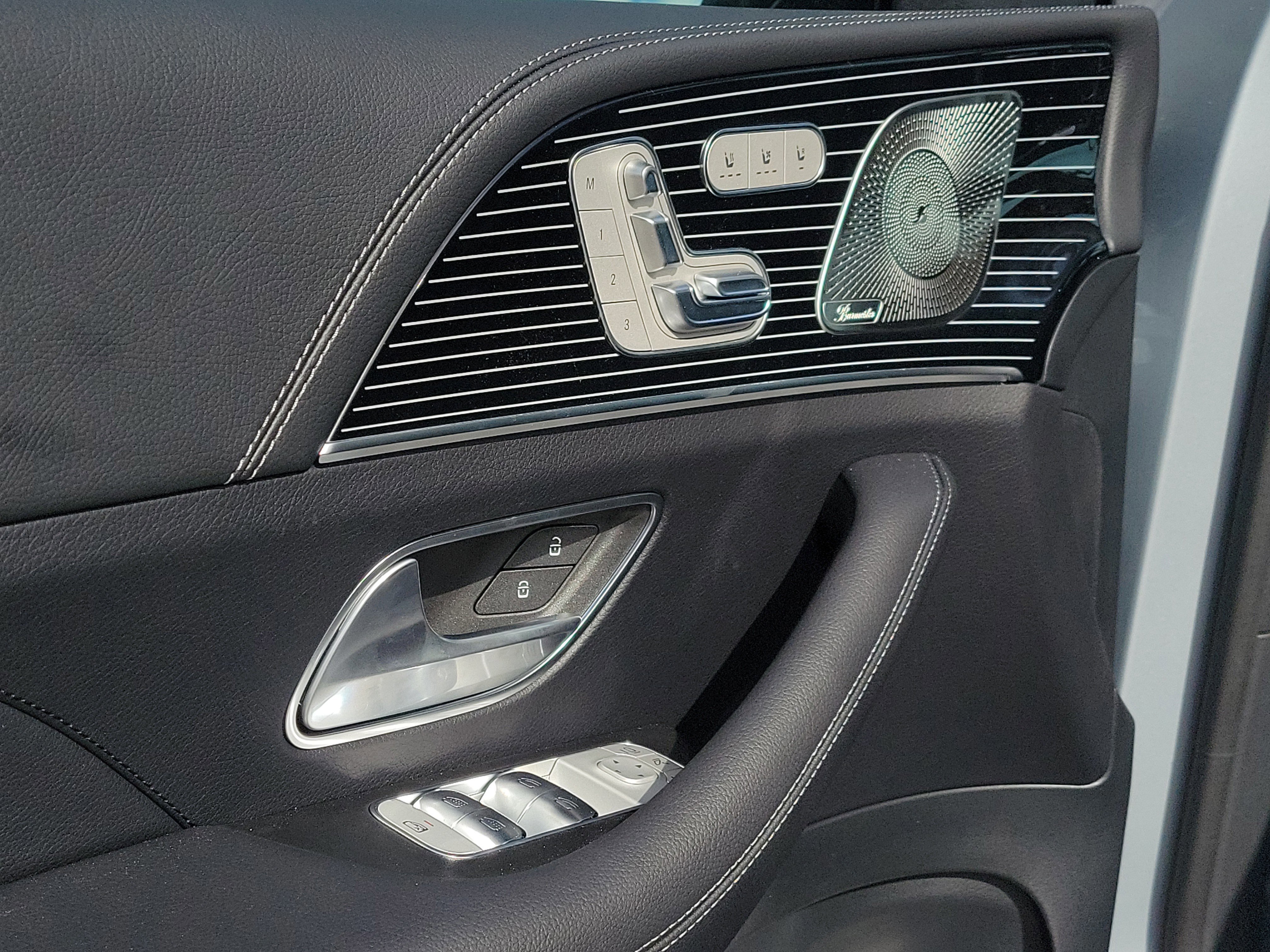 New 2026 Mercedes-Benz GLS 580 4MATIC image 18