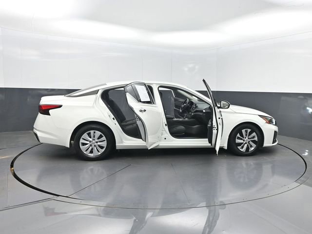 Used 2023 Nissan Altima 2.5 S FWD image 35