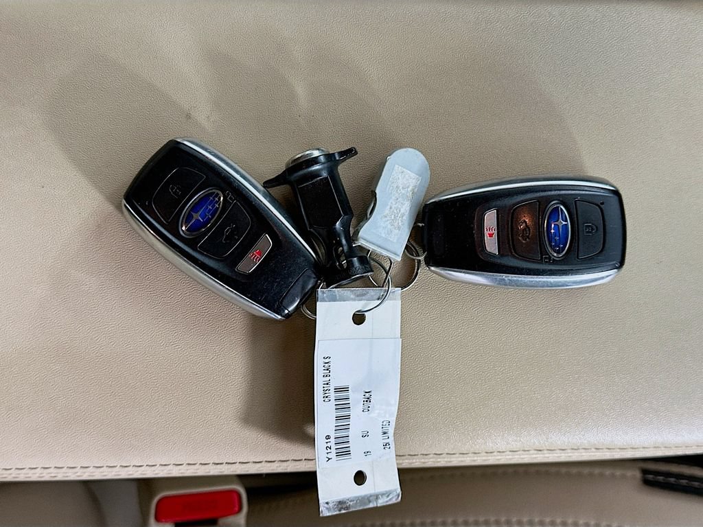 Used 2019 Subaru Outback 2.5i Limited AWD/4WD image 35