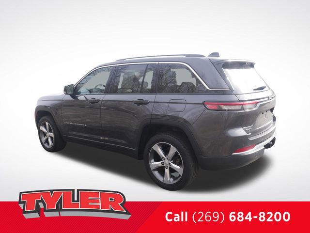 Certified 2022 Jeep Grand Cherokee Limited w/ Luxury Tech Group II AWD/4WD image 5