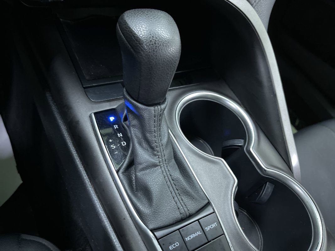 Used 2022 Toyota Camry LE image 23