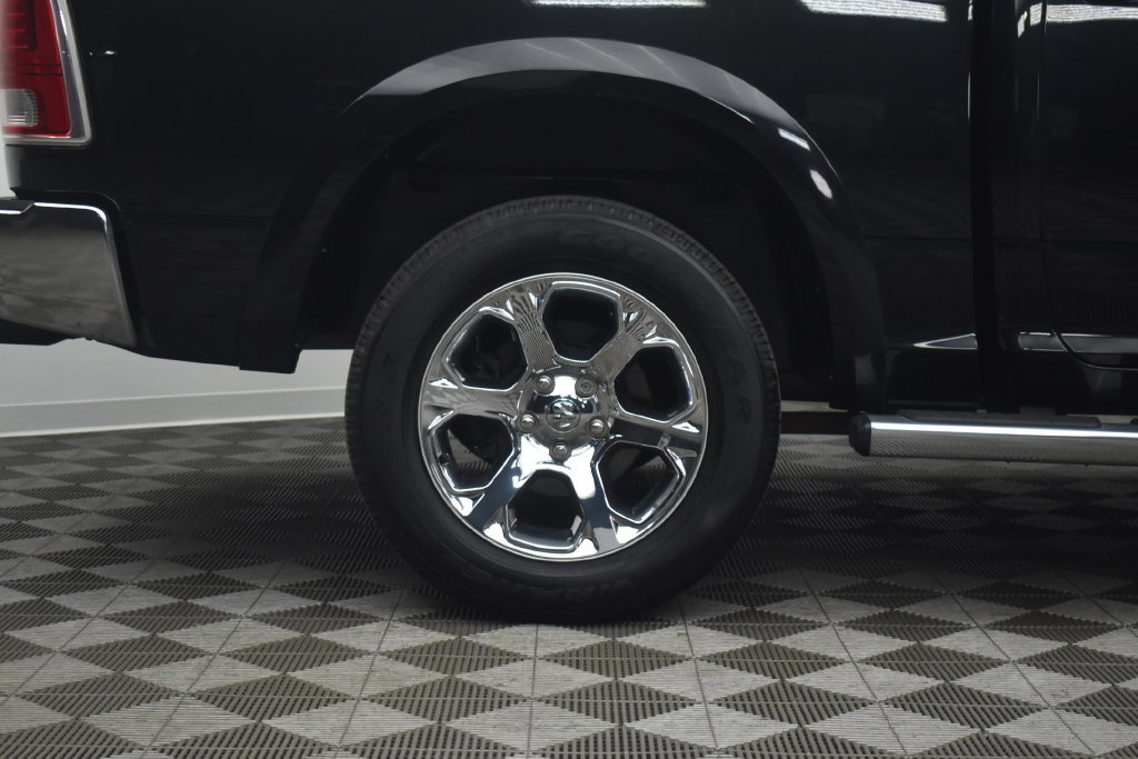 Used 2016 RAM 1500 Laramie w/ Convenience Group AWD/4WD image 26