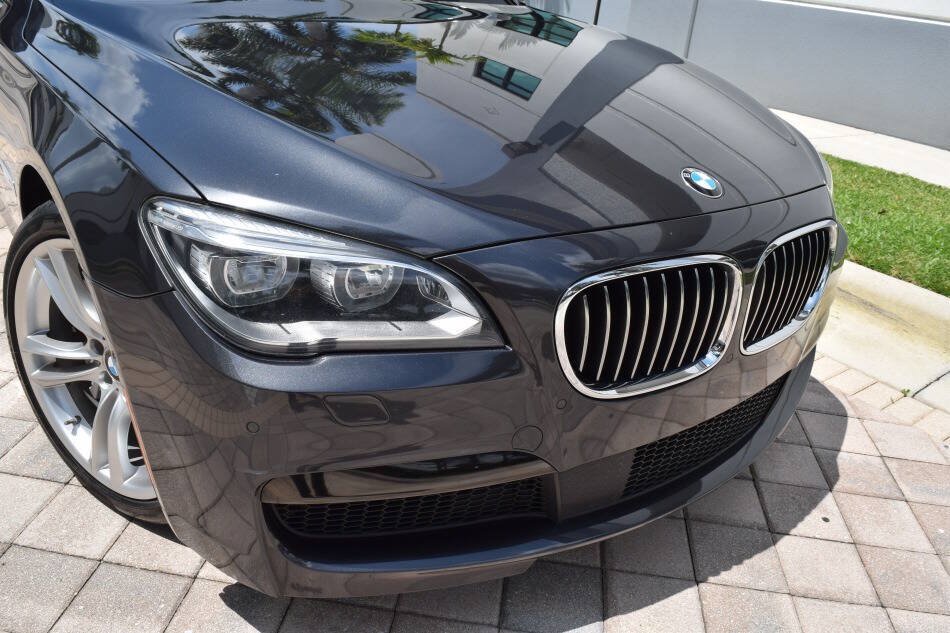 Used 2015 BMW 750i RWD image 8