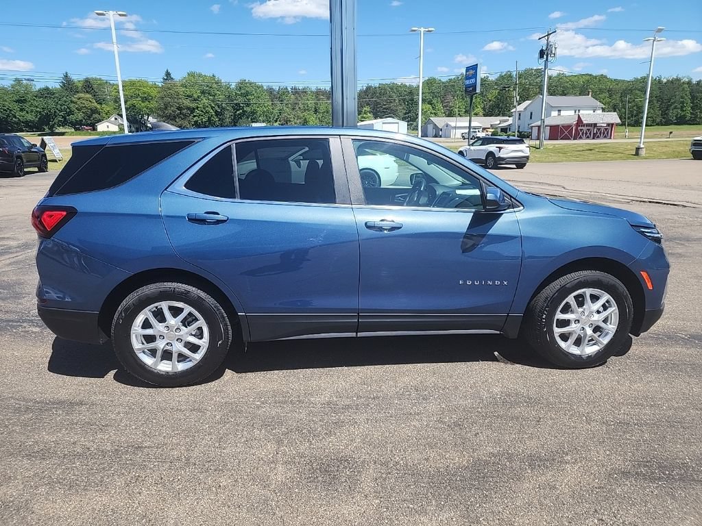 Used 2024 Chevrolet Equinox LT AWD/4WD image 8