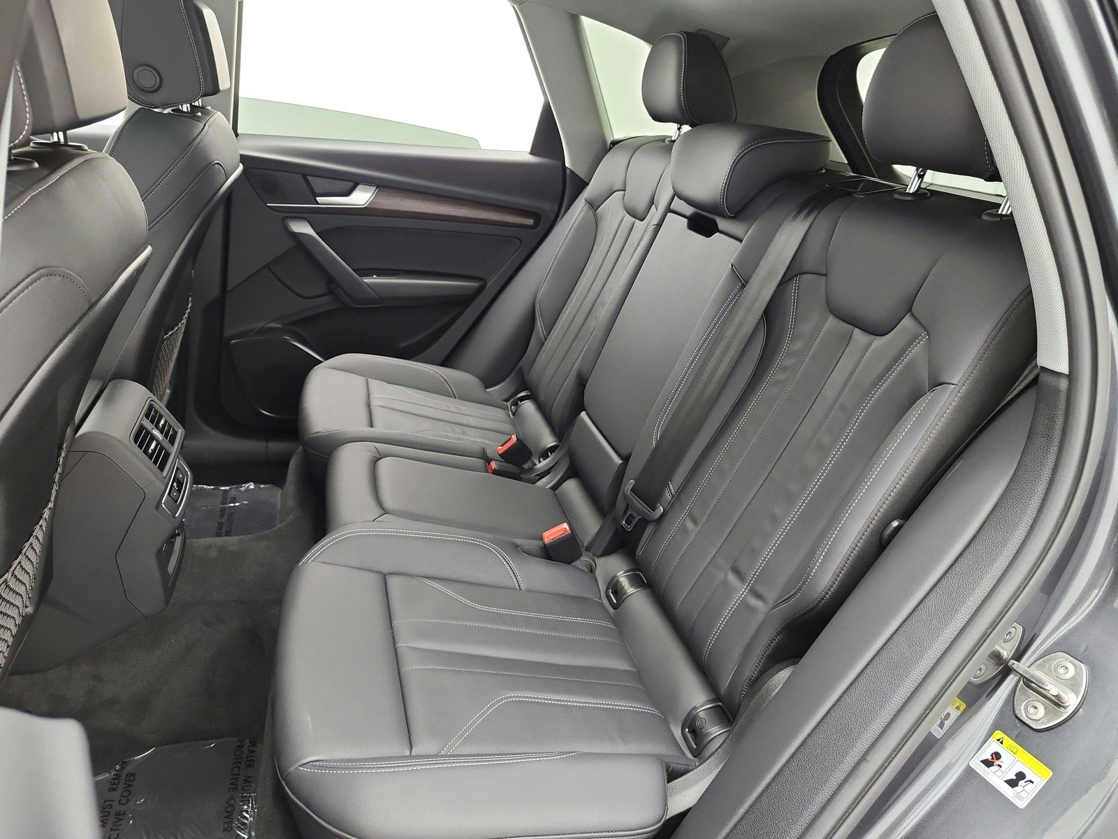 Used 2023 Audi Q5 e Premium w/ Convenience Package AWD/4WD image 16