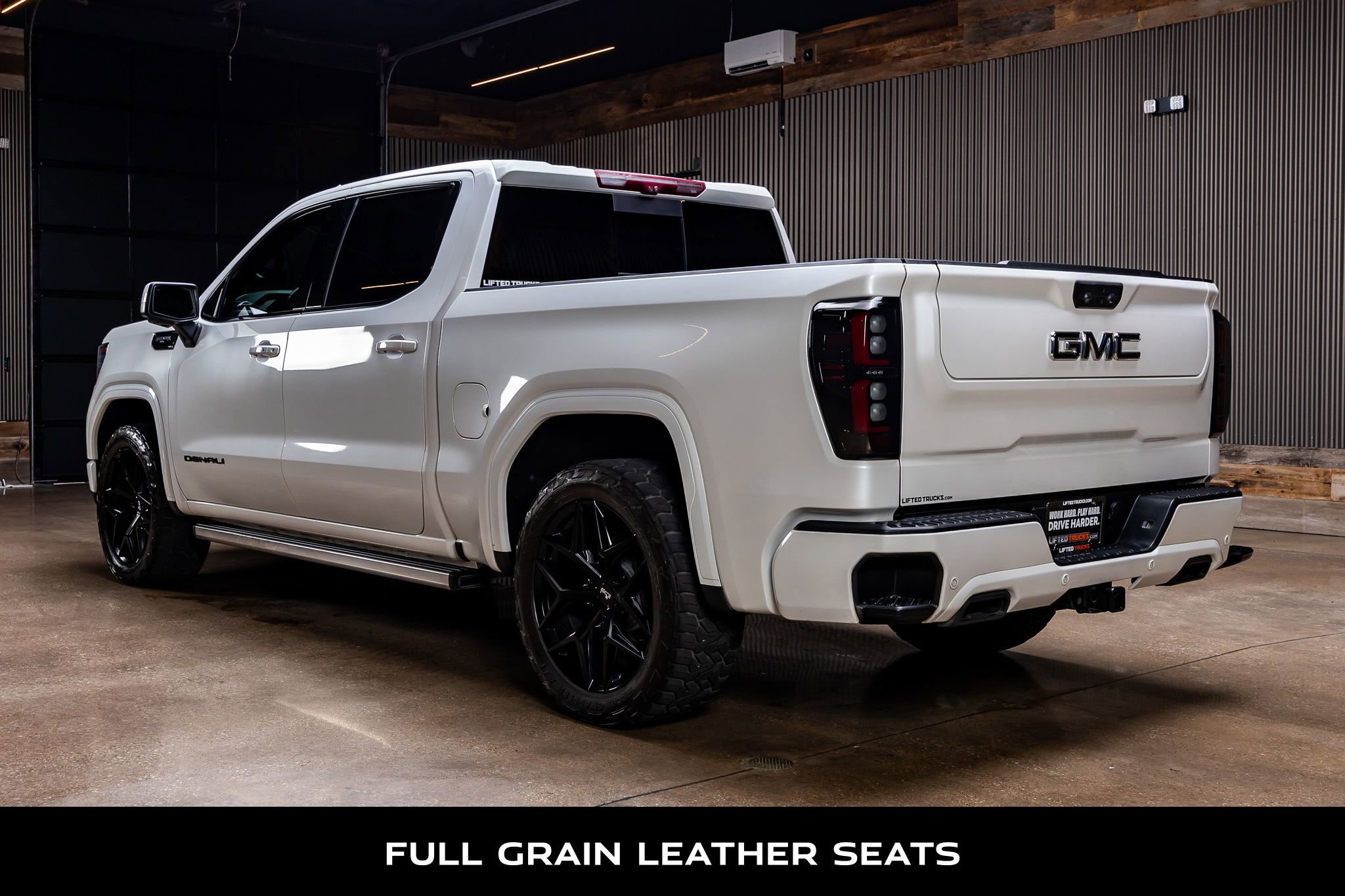 Used 2023 GMC Sierra 1500 Denali Ultimate AWD/4WD image 6