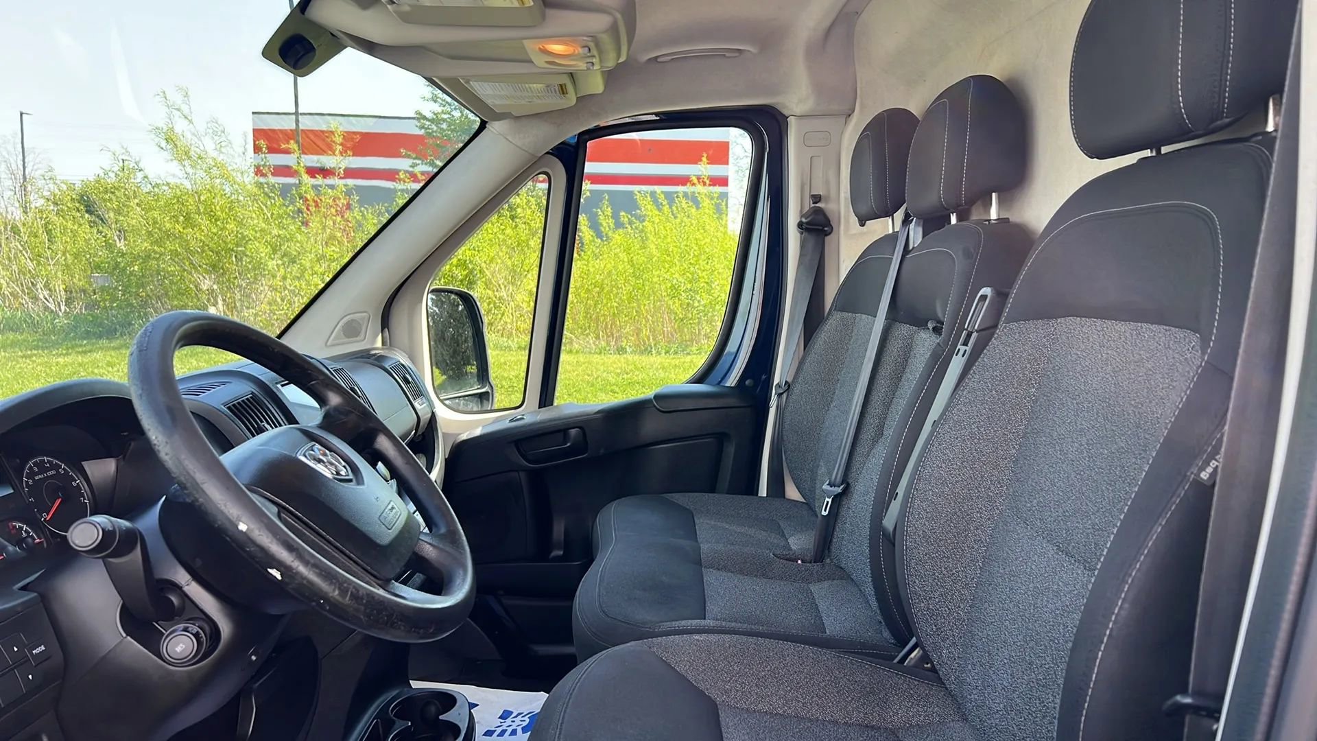 Used 2014 RAM ProMaster 2500 w/ Interior Convenience Group FWD image 9