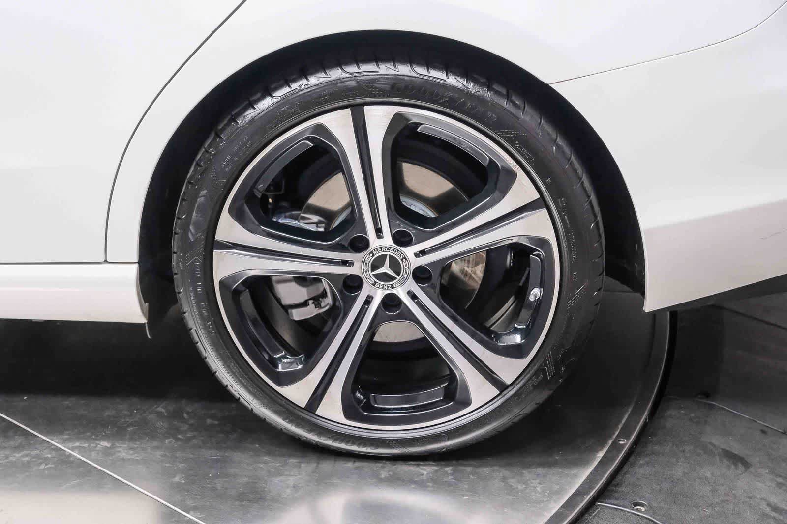 Certified 2024 Mercedes-Benz C 300 Sedan image 9