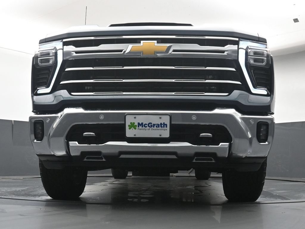 New 2026 Chevrolet Silverado 2500 LTZ w/ LTZ Plus Package AWD/4WD image 7
